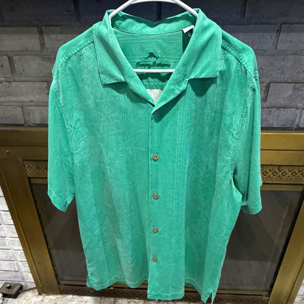 Tommy Bahama Men’s XL Green Silk Floral Short Sleeve Button-Up Shirt